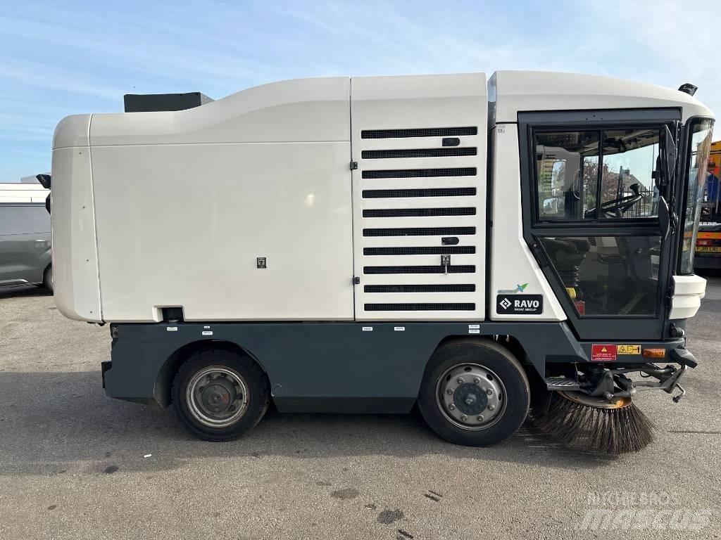 Ravo 540CD Автоматични метачки с четки