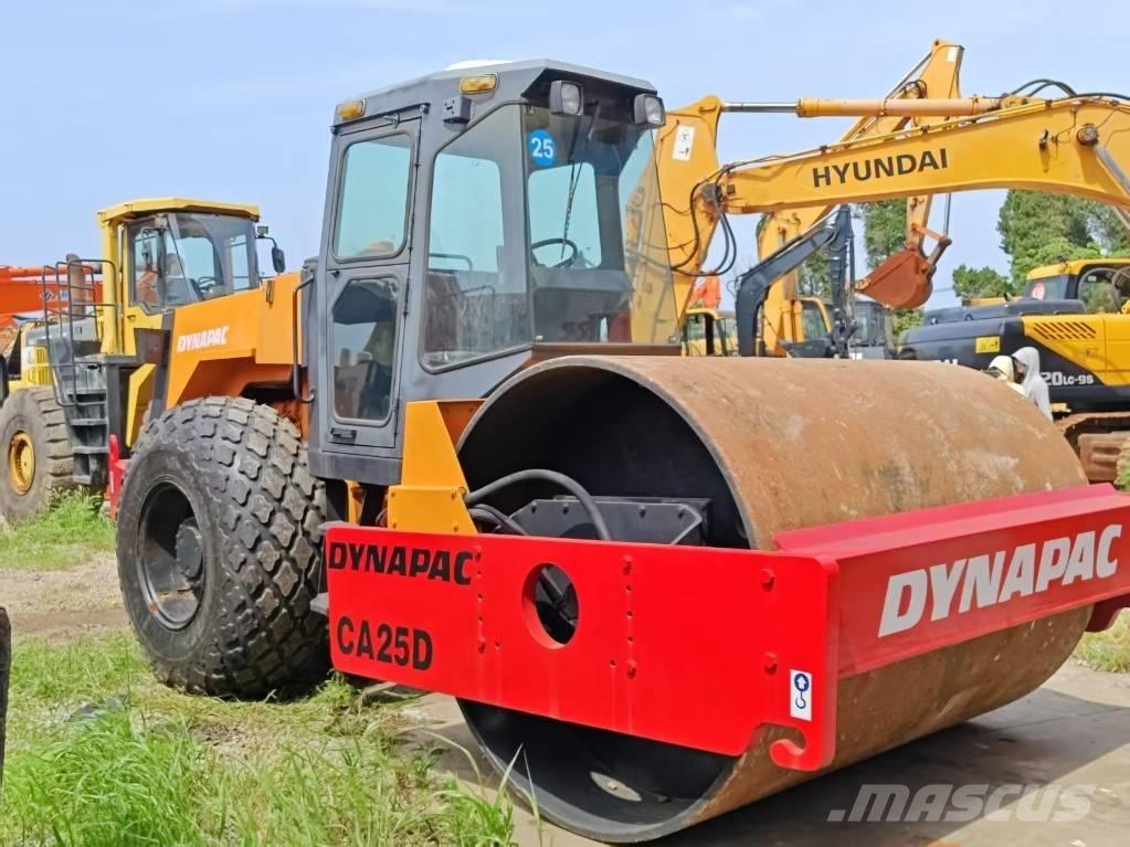 Dynapac CA 25 D Еднобарабанни ролки
