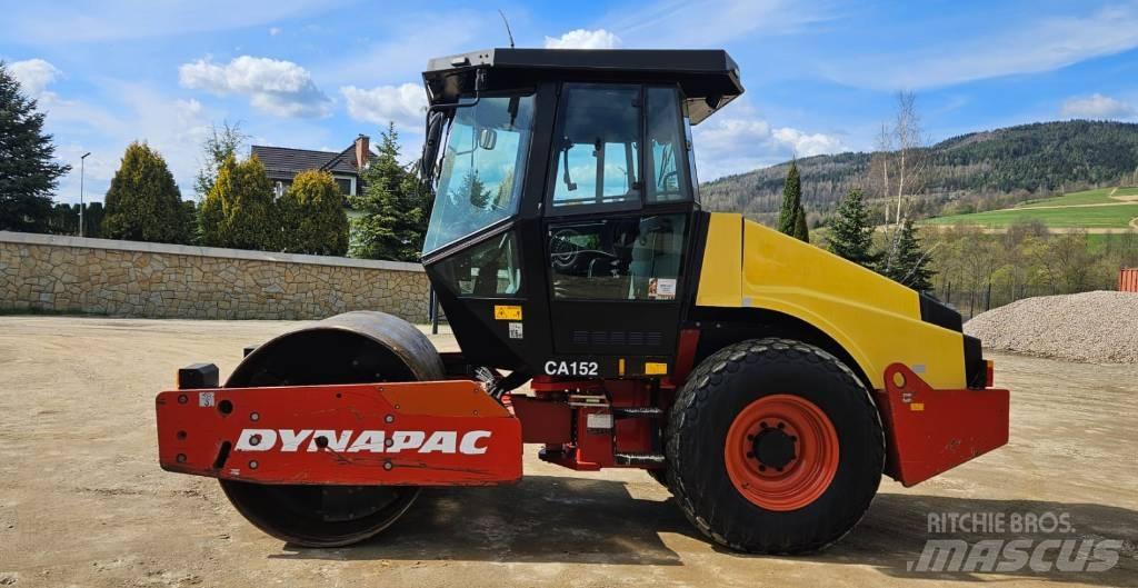 Dynapac CA 152 D Еднобарабанни ролки
