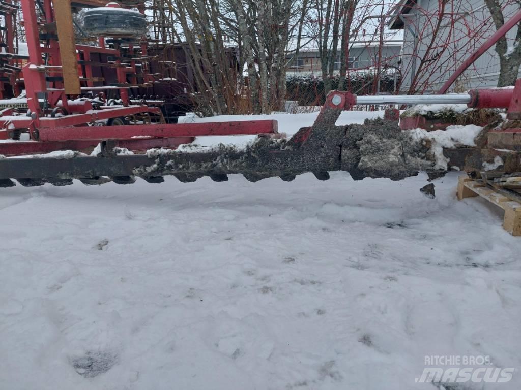 Patu 640 Брани за ниви