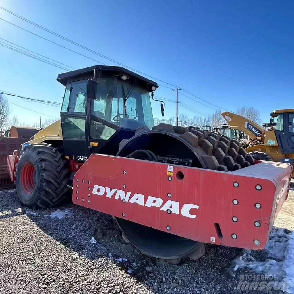 Dynapack CA702 Еднобарабанни ролки
