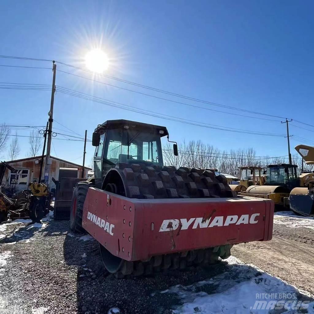 Dynapack CA702 Еднобарабанни ролки
