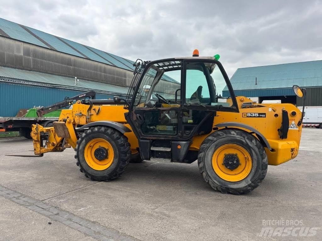 JCB 535-140 Телескопични товарачи