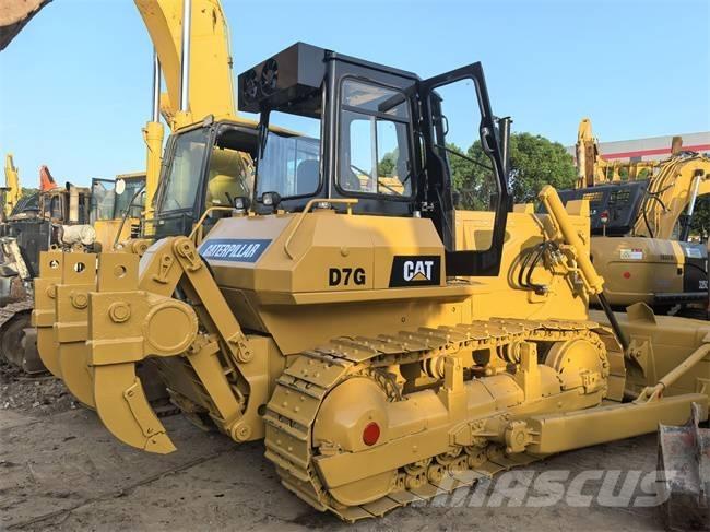 CAT D 7 G Верижни булдозери
