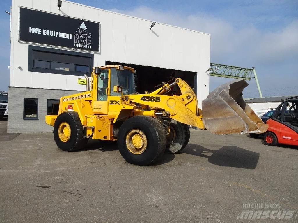 JCB 456ZX Колесни товарачи