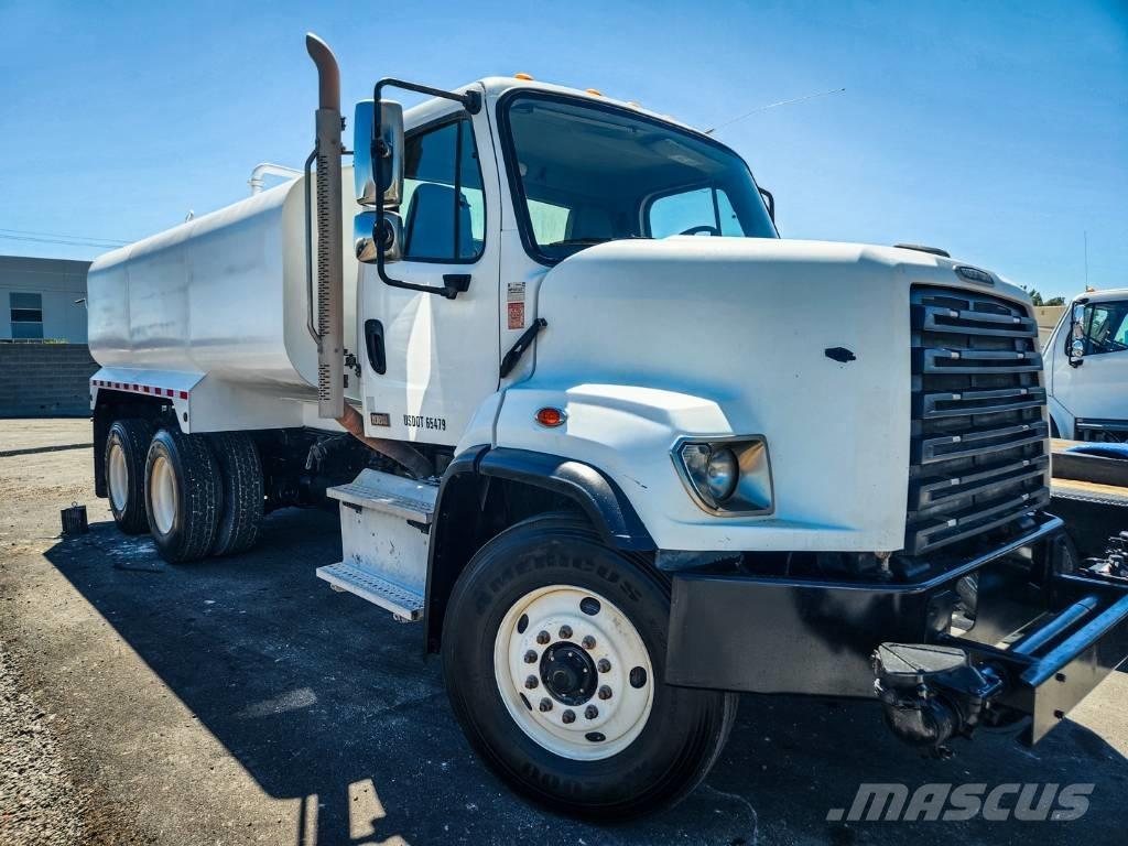 Freightliner 108 SD Цистерни за вода
