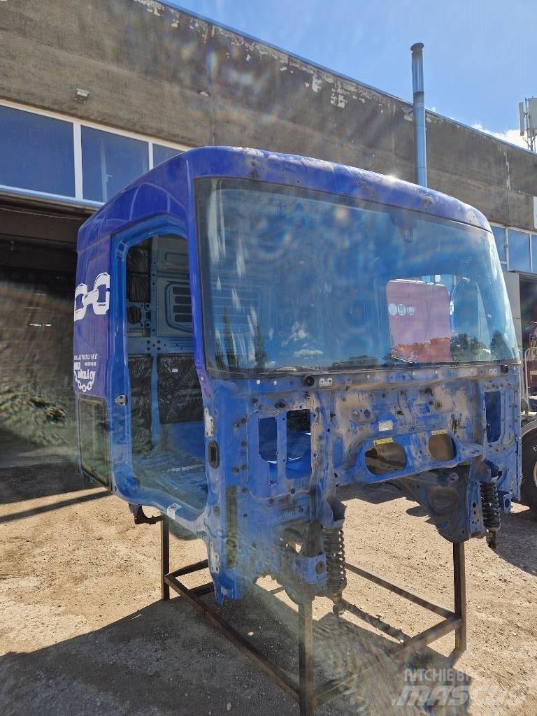 Volvo cab FH 4 500 Кабини