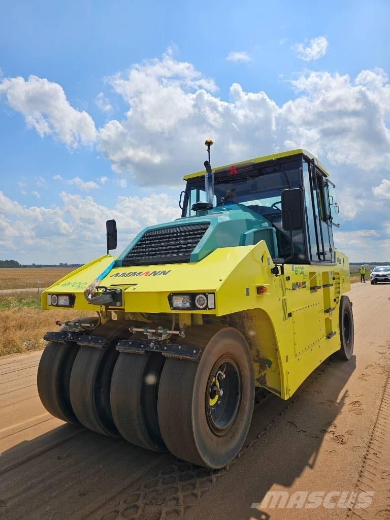 Ammann ART 240 Пневматични гумени  ролки
