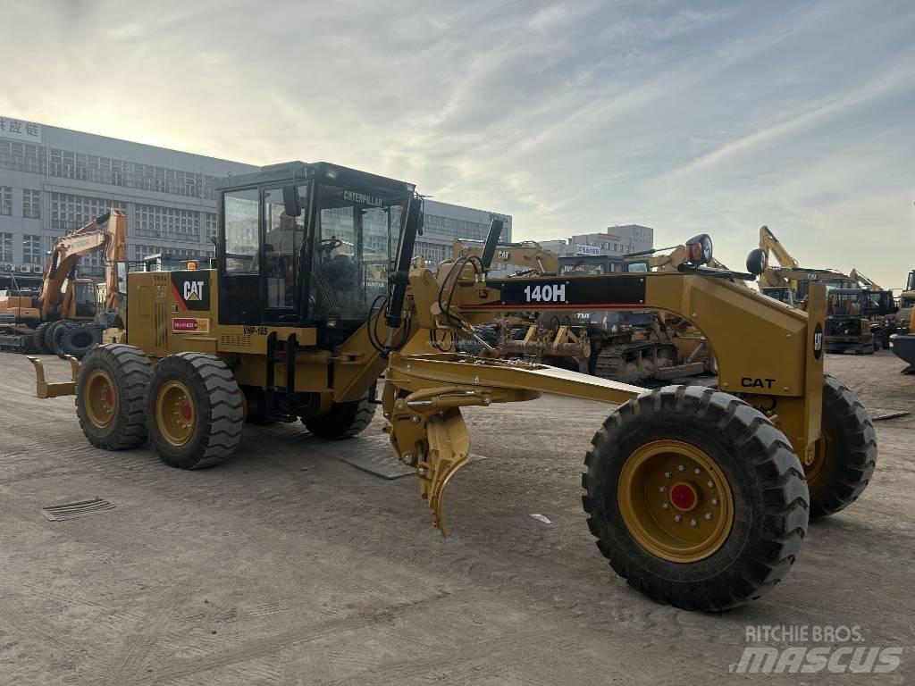 CAT 140H Грейдери