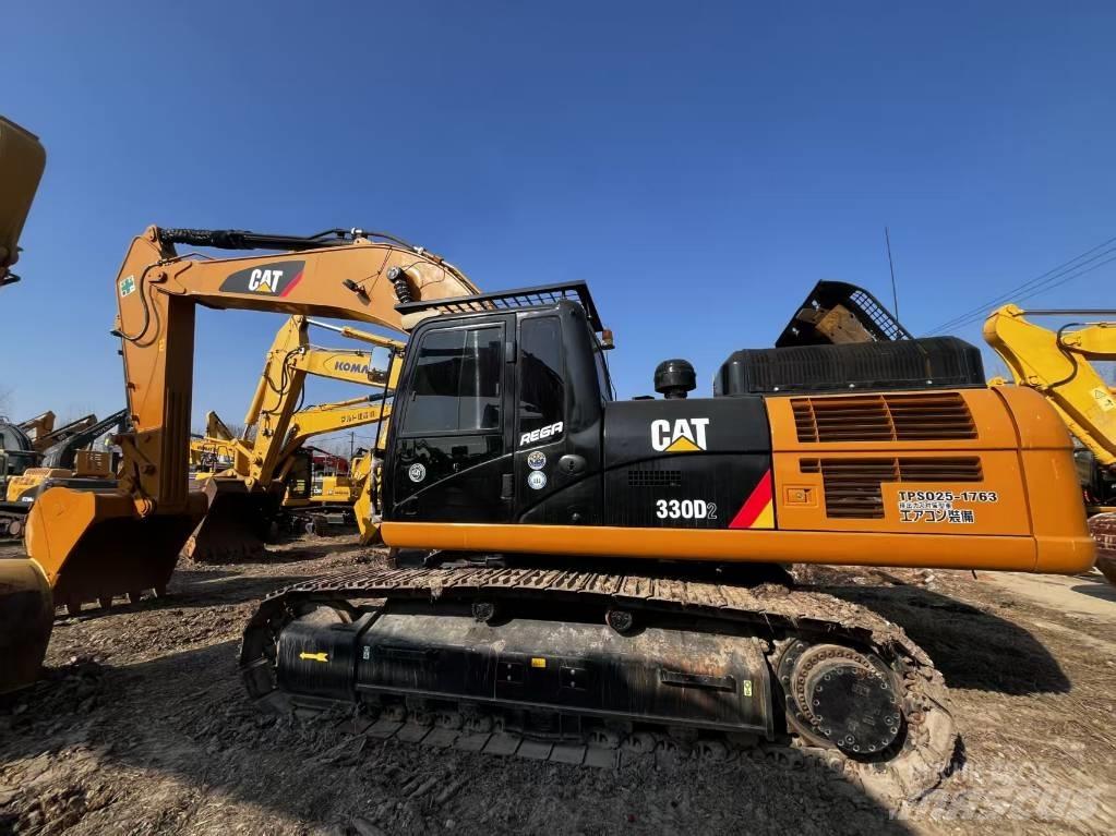 CAT CAT330D2 Средни екскаватори 7т - 12т