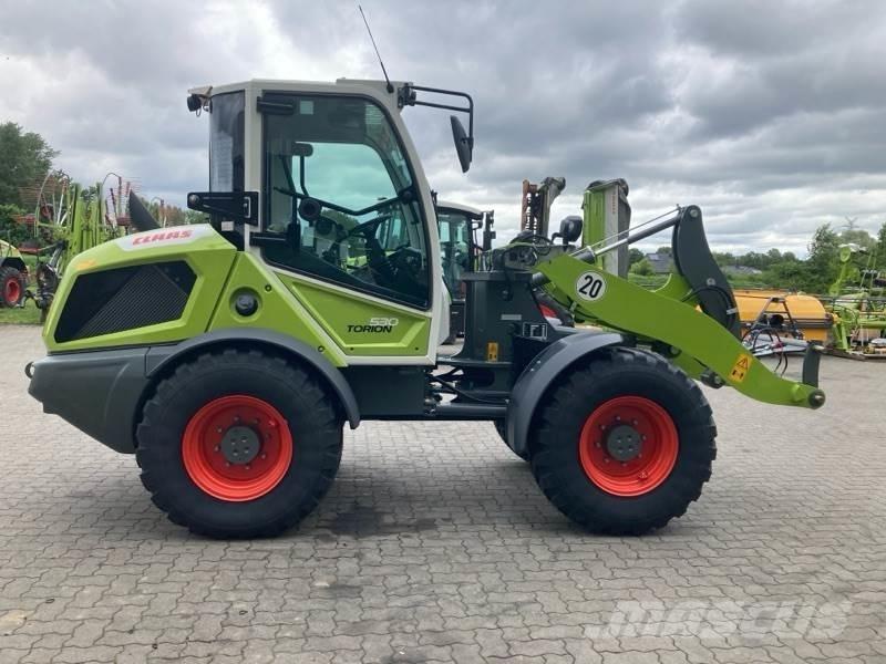 CLAAS TORION 530 Колесни товарачи