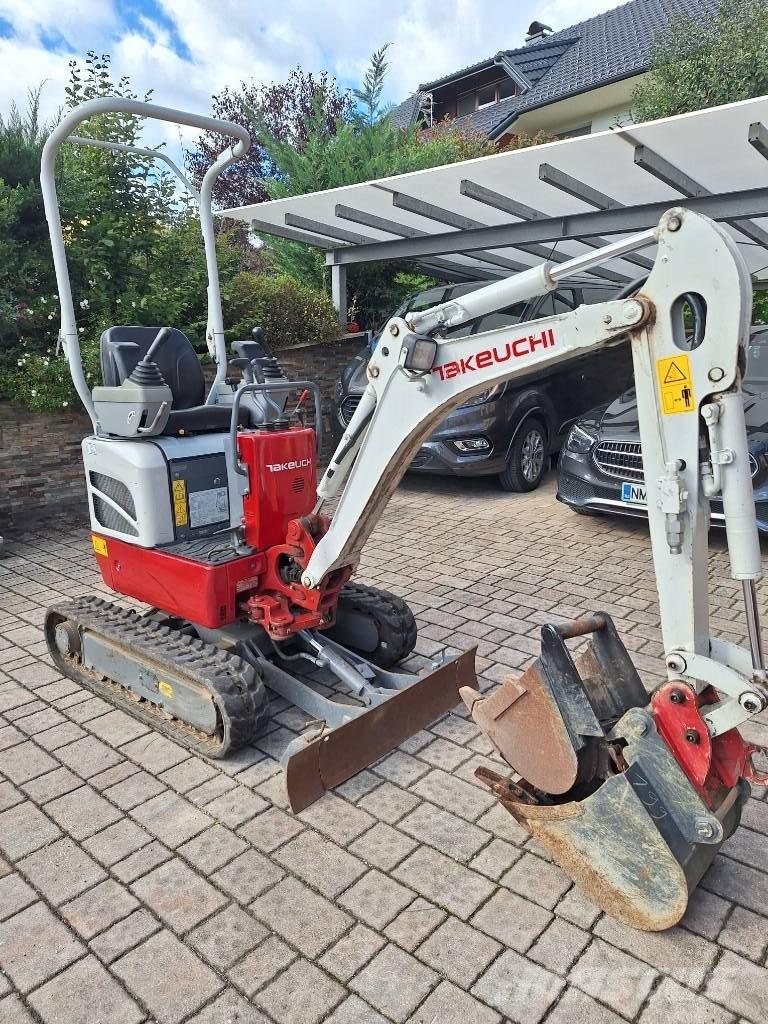 Takeuchi TB 210 R Мини екскаватори < 7 т