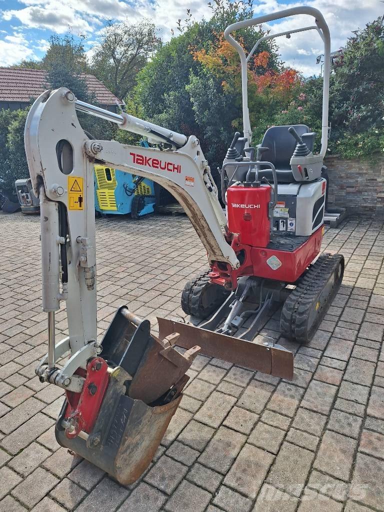 Takeuchi TB 210 R Мини екскаватори < 7 т