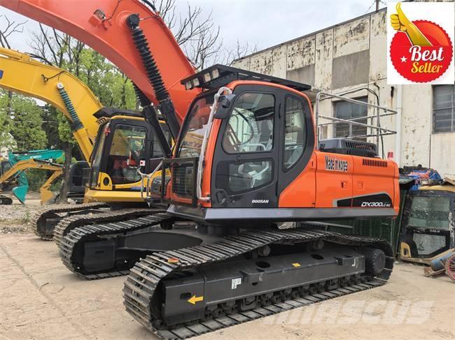 Doosan DX 300 LC Верижен екскаватор