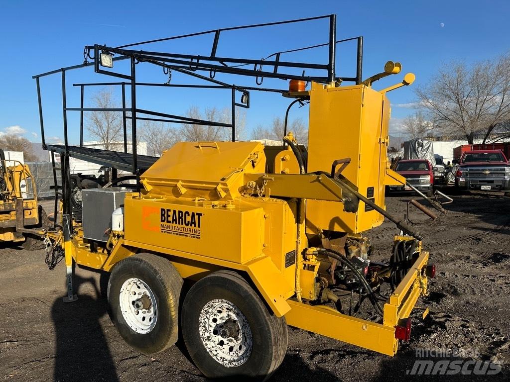 Etnyre Bearcat 250D Гудронатори