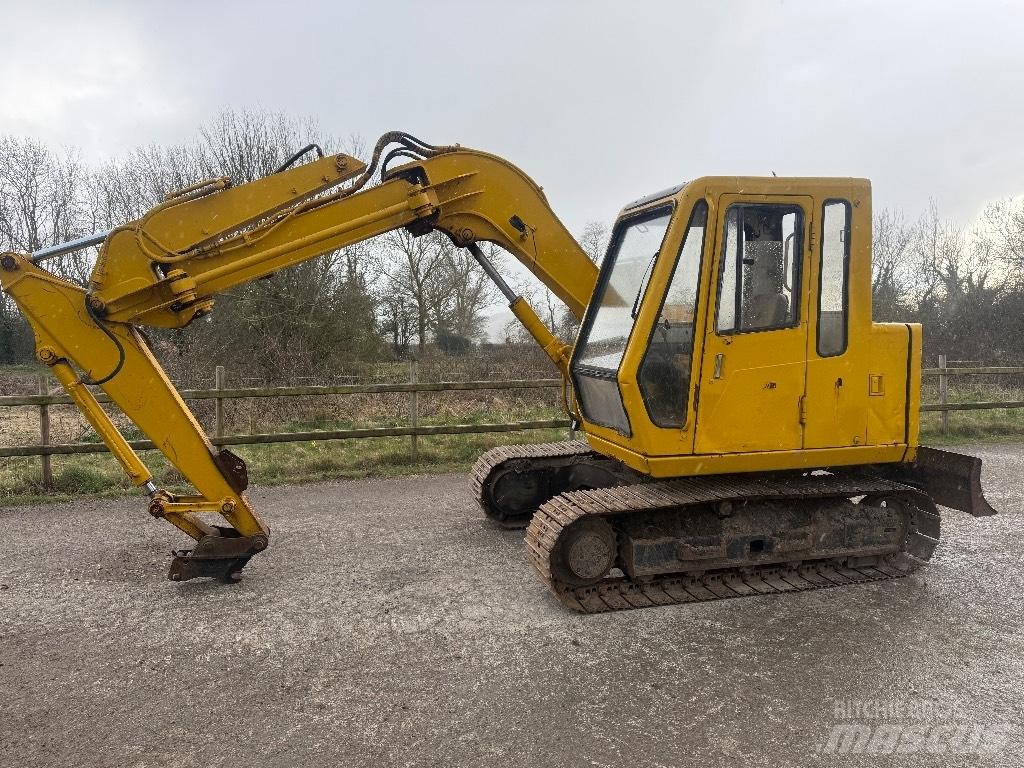 JCB JZ 70 Средни екскаватори 7т - 12т