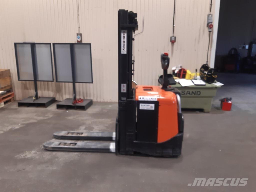 BT SPE125L Самоходни товарачи