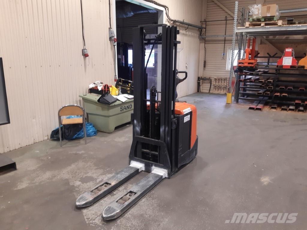 BT SPE125L Самоходни товарачи