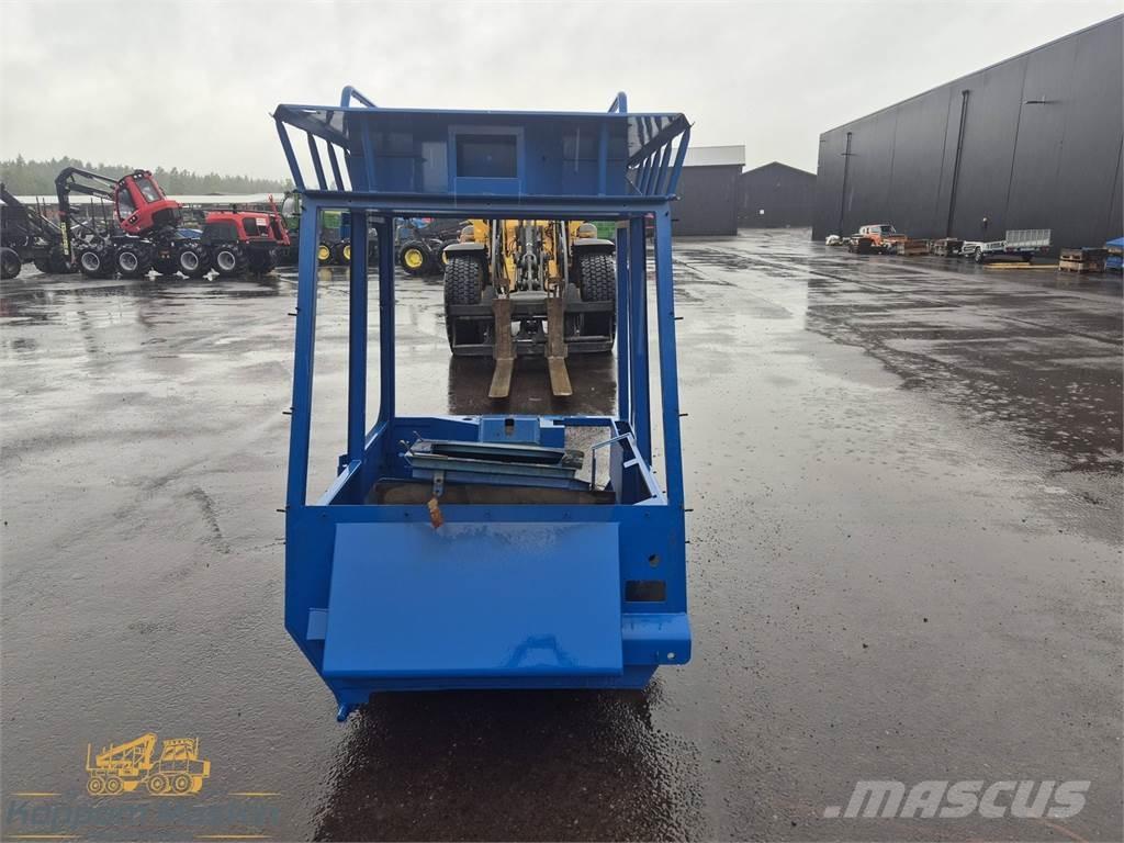 Rottne Rapid Кабина