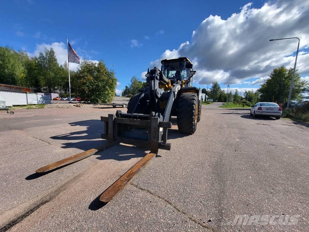 JCB 457 ZX Колесни товарачи