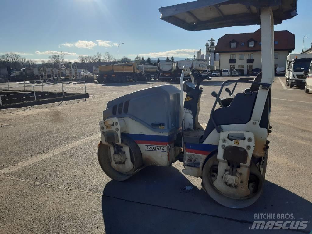 Hamm HD 12 VV Двойни барабанни ролки
