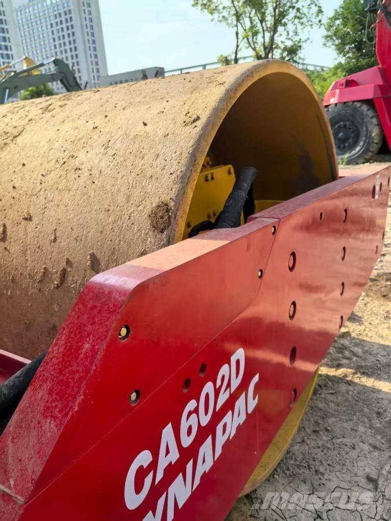 Dynapac CA 602 D Еднобарабанни ролки
