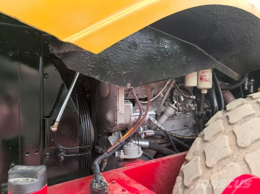 Dynapac CA 602 D Еднобарабанни ролки
