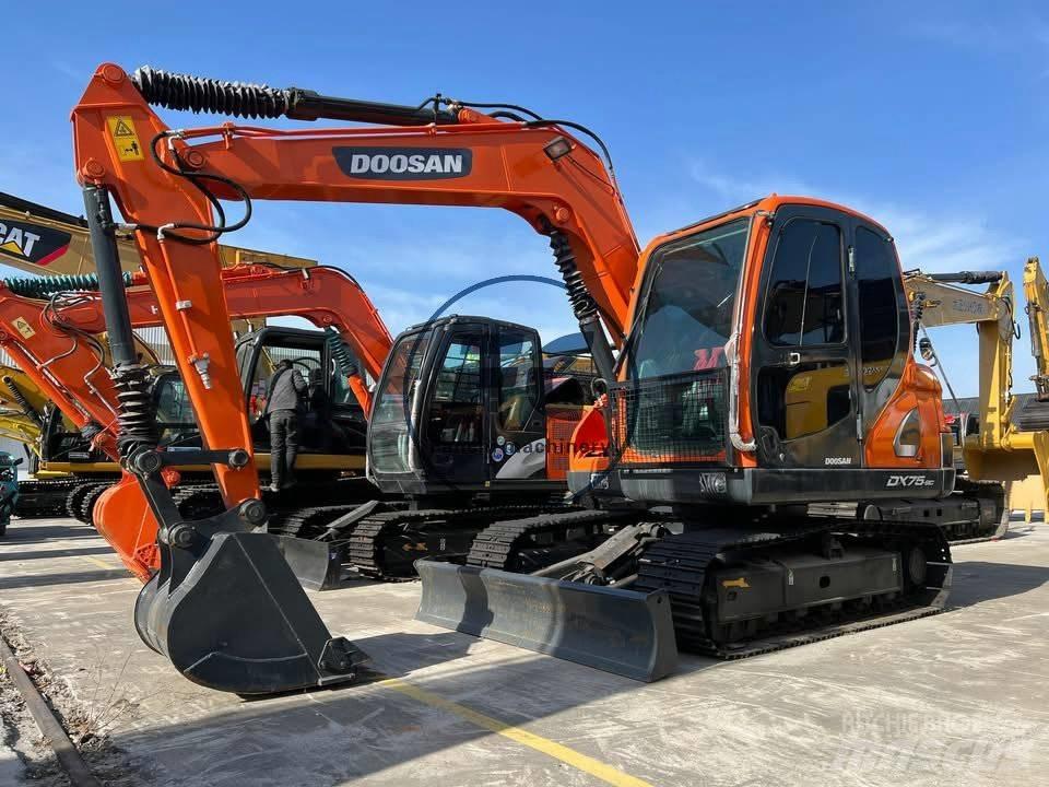 Doosan DX 75-9 C Верижен екскаватор
