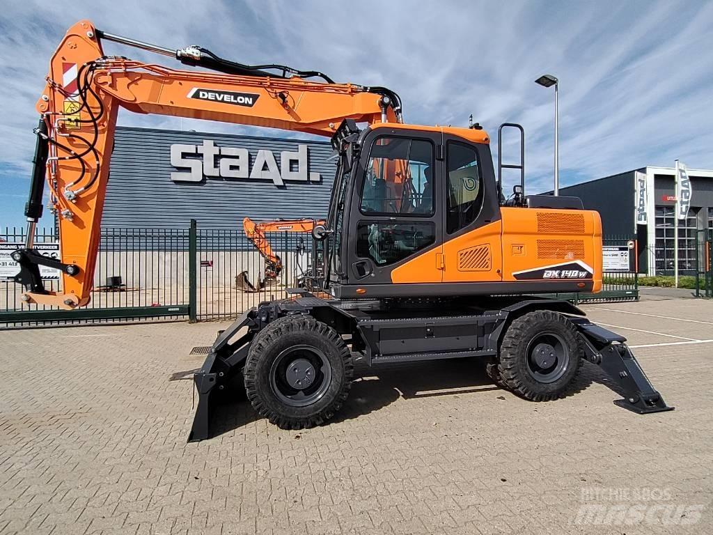 Develon DX140W-7 Колесни екскаватори