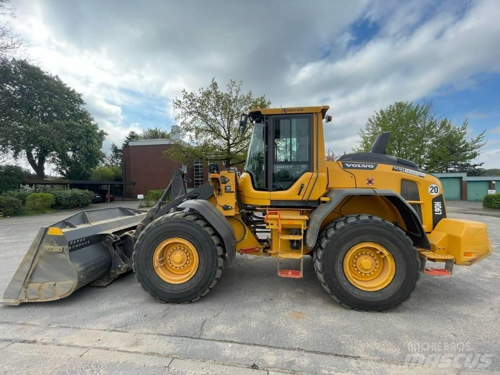 Volvo L90H Колесни товарачи