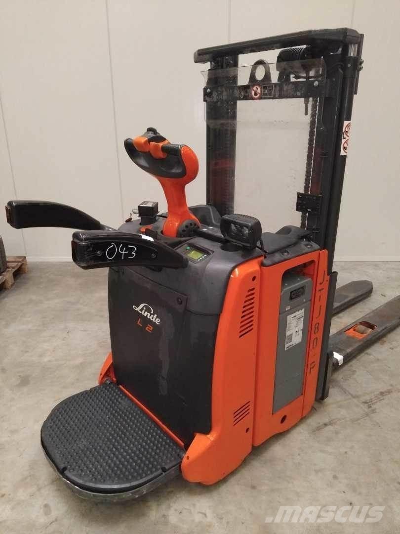 Linde L12AP Самоходни товарачи