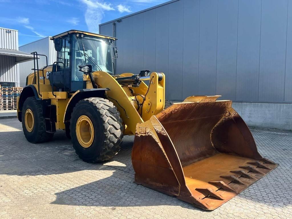 CAT 962M Колесни товарачи