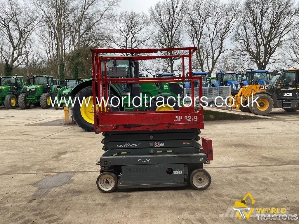 SkyJack SJ III 3219 Ножични работни платформи