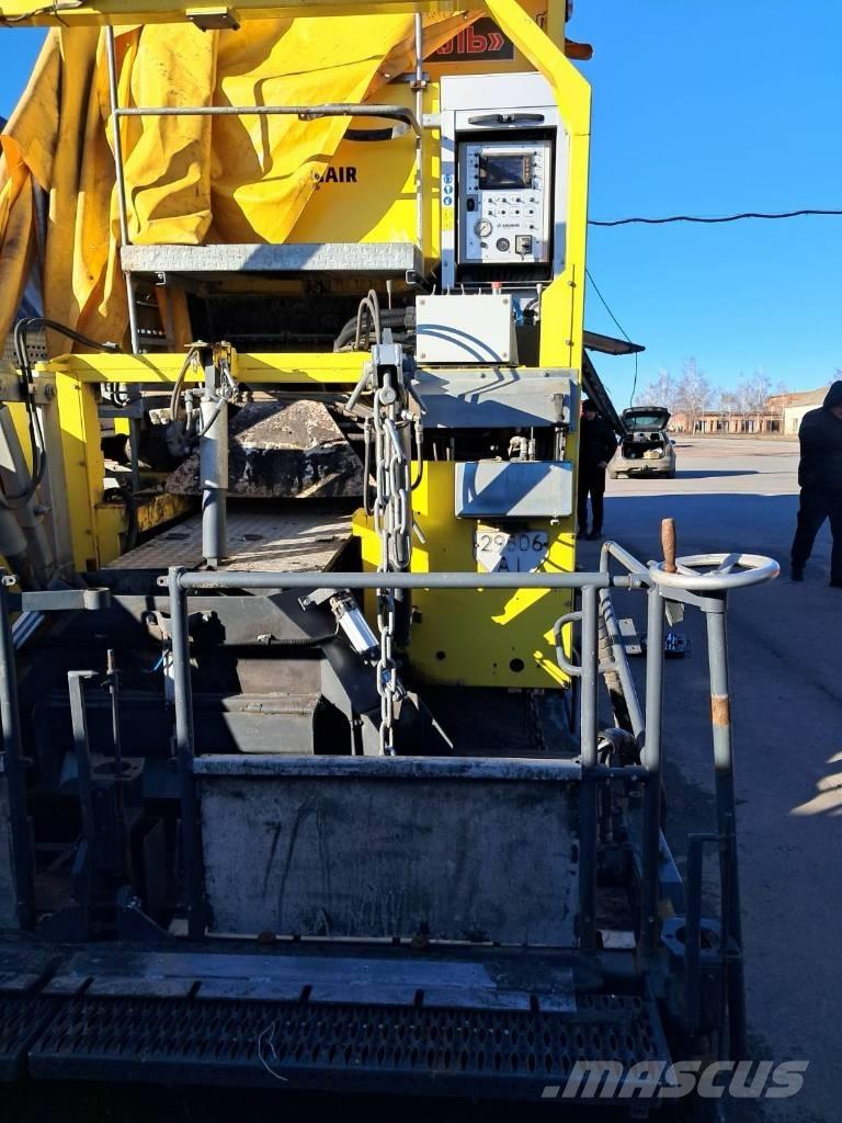 Breining P10 Машини за цепене на асфалт