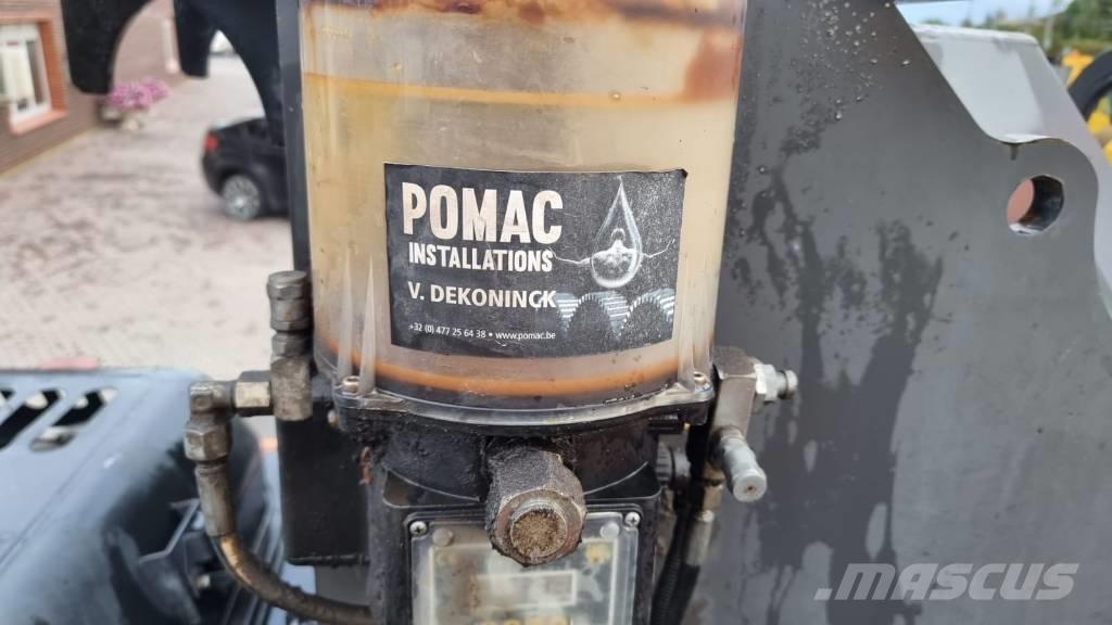 Doosan DX 210 W - 5 Колесни екскаватори