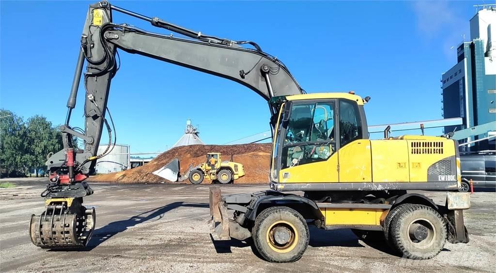 Volvo EW180C Колесни екскаватори