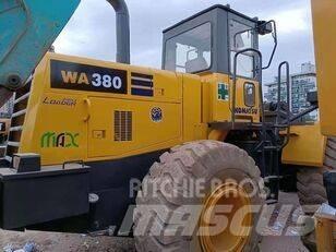 Komatsu WA 380 Колесни товарачи
