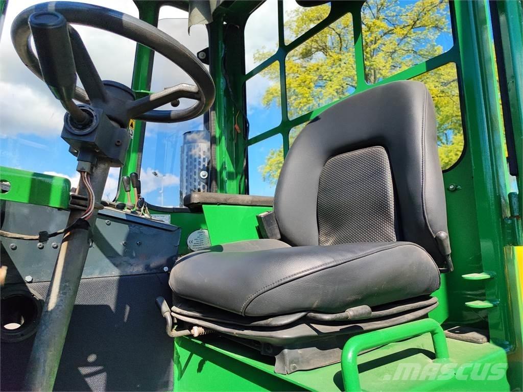 Combilift C4000 Повдигач с движение в 4 посоки