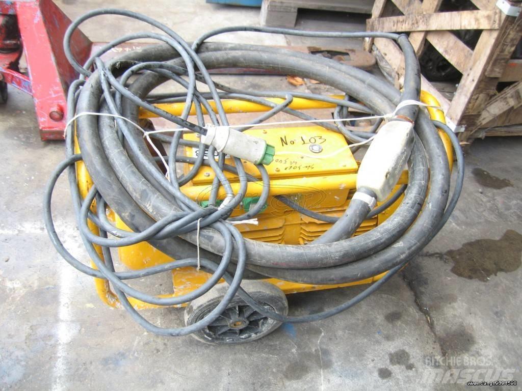 Atlas Copco 380 VOLT Аксесоари за бетон
