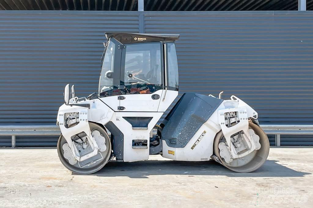 Bomag BW 151 AD-5 Двойни барабанни ролки
