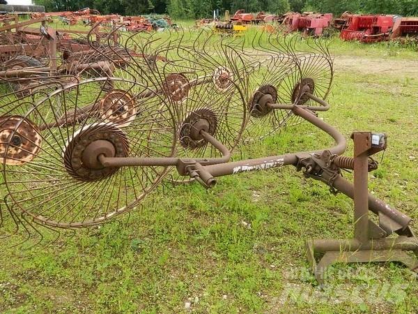  Saulīte 4 Гребла и сенообръщачки
