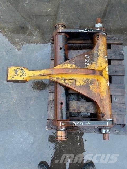 CAT 908 BUCKET LINK Бързи съединители