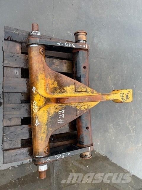 CAT 908 BUCKET LINK Бързи съединители