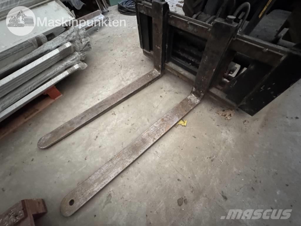 JCB 403 Колесни товарачи