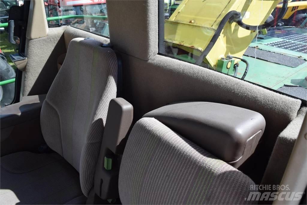 John Deere 7400 Самоходни фуражири