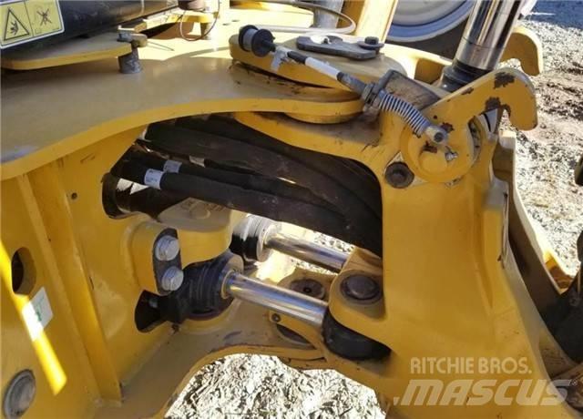 CAT 416 F Товарач със заден ексватор