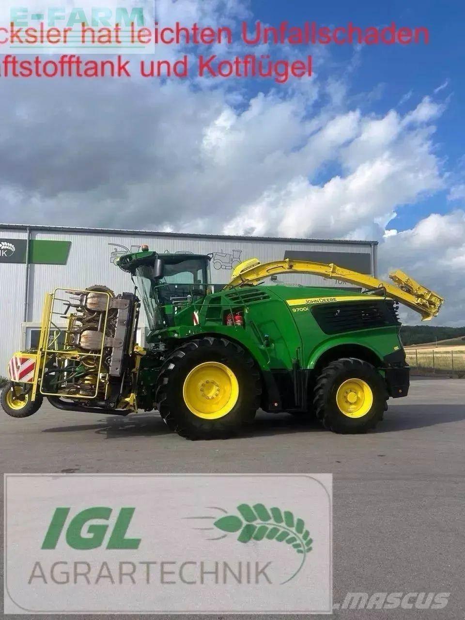 John Deere 9700 i Самоходни фуражири