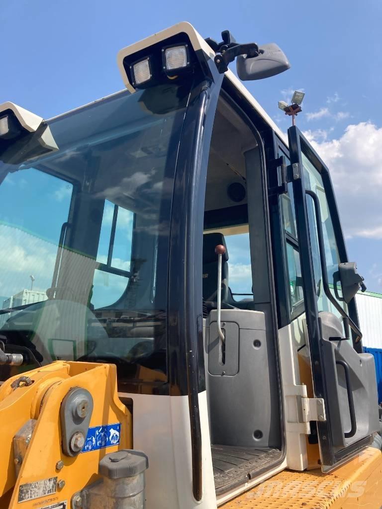 Liebherr LR 624 Верижен товарач