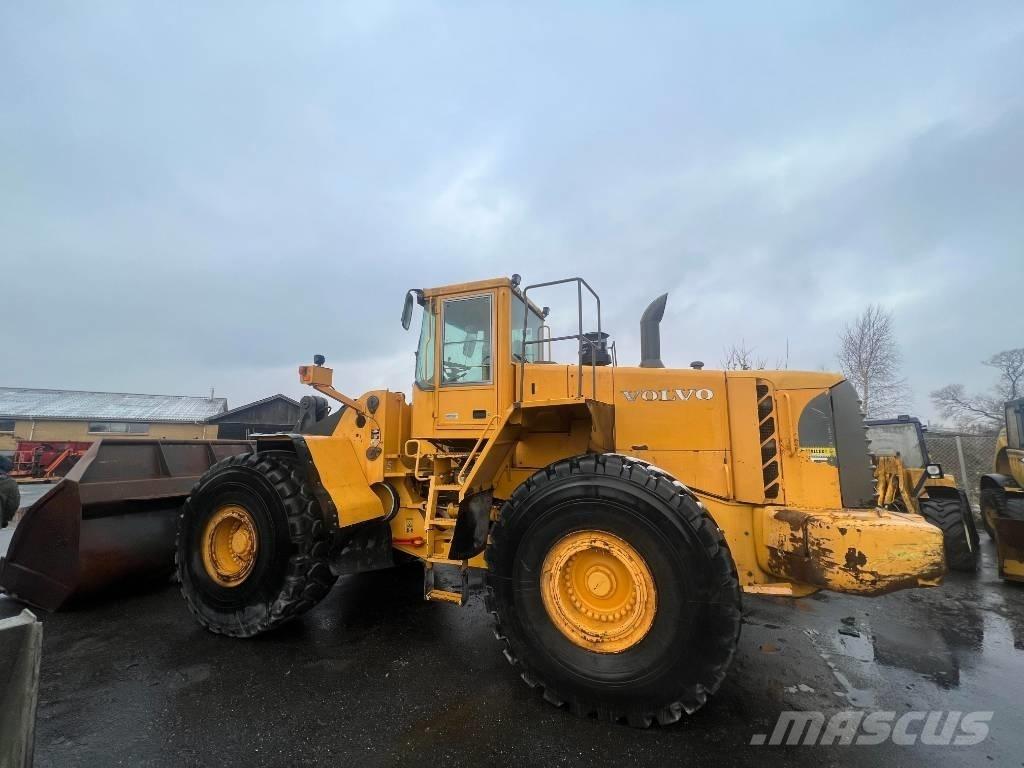 Volvo L 220 E Колесни товарачи
