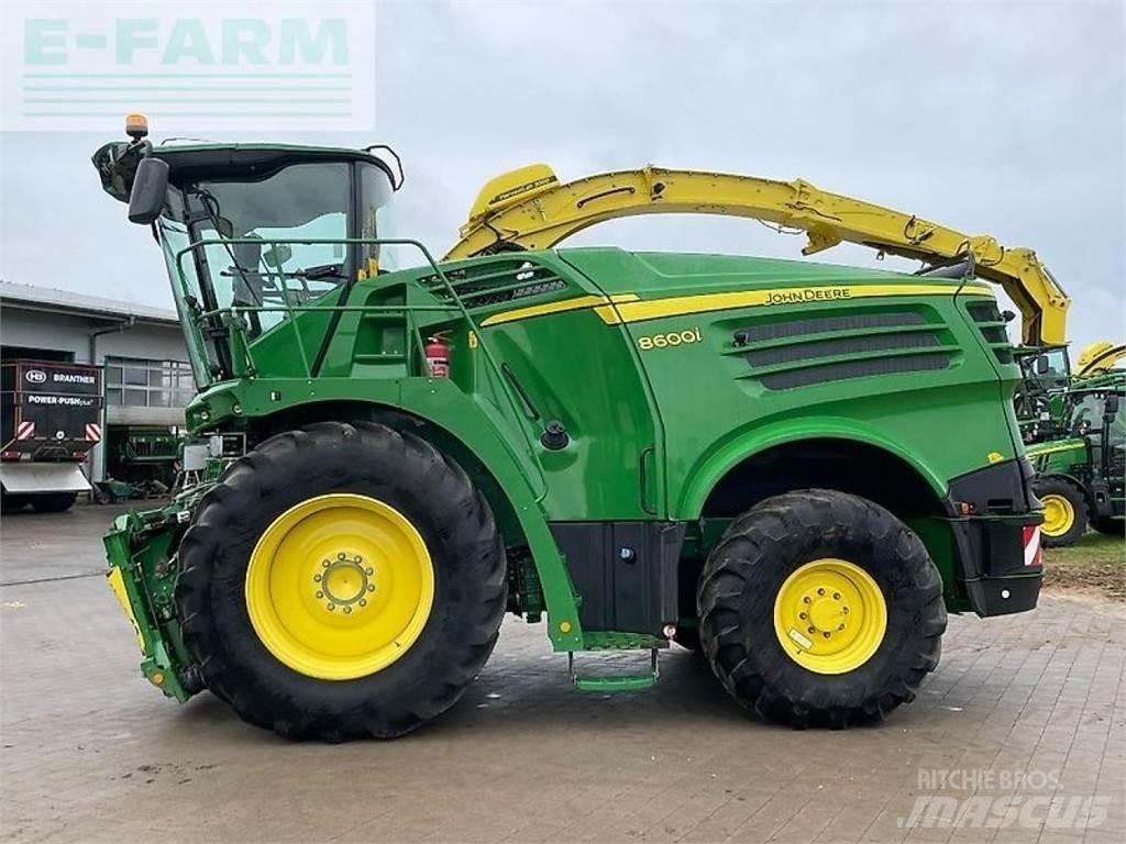 John Deere 8600 Самоходни фуражири
